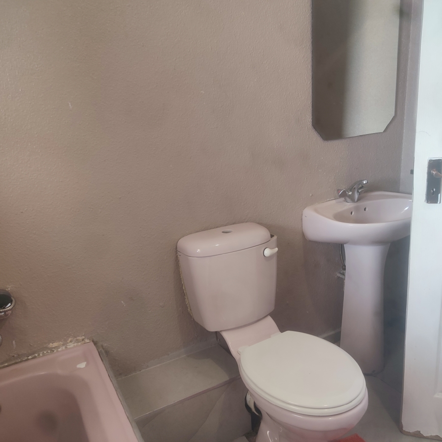 4 Bedroom Property for Sale in Geelhoutpark North West